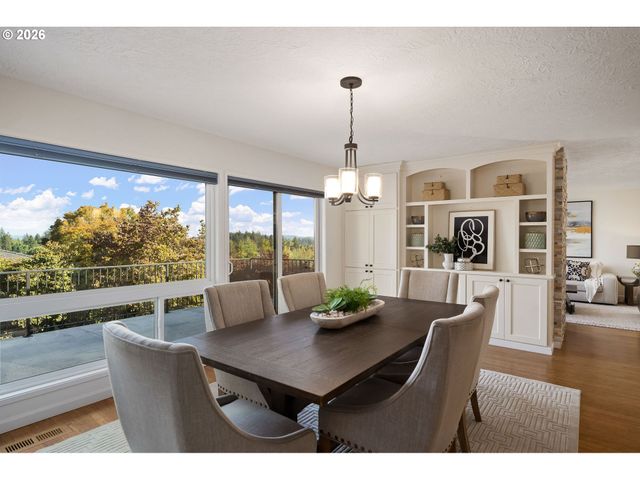 67 CONDOLEA Ter, Lake Oswego, OR 97035