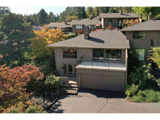 67 CONDOLEA Ter, Lake Oswego, OR 97035