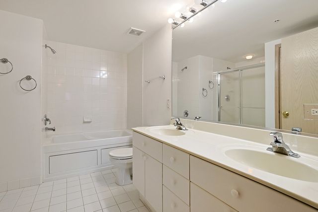 55 S Hale Street 109, Palatine, IL 60067
