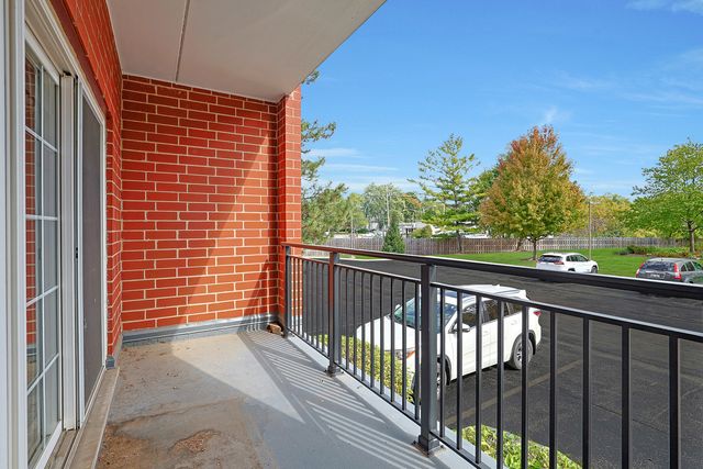 55 S Hale Street 109, Palatine, IL 60067