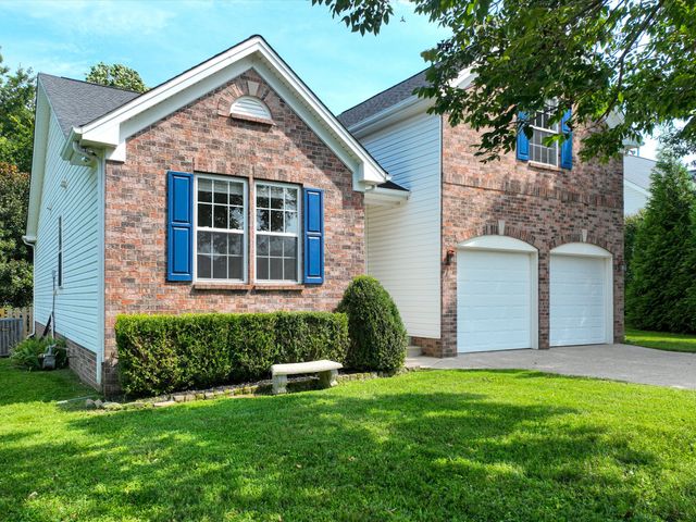 440 Creekside Ln, Spring Hill, TN 37174