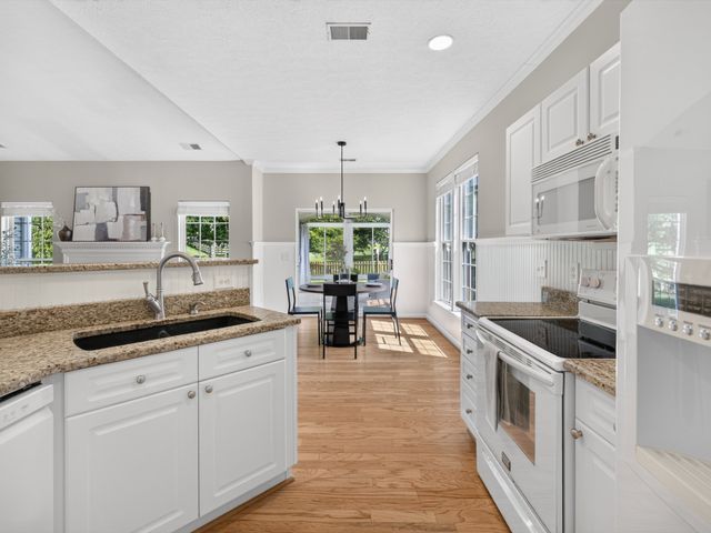440 Creekside Ln, Spring Hill, TN 37174