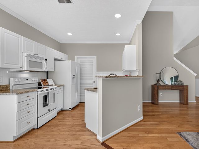 440 Creekside Ln, Spring Hill, TN 37174