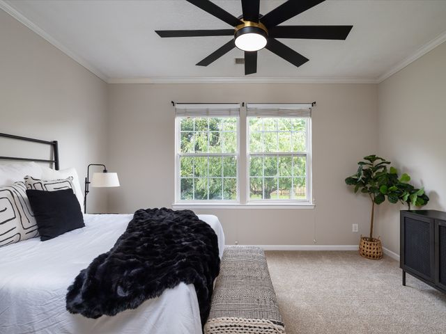 440 Creekside Ln, Spring Hill, TN 37174