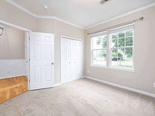 440 Creekside Ln, Spring Hill, TN 37174