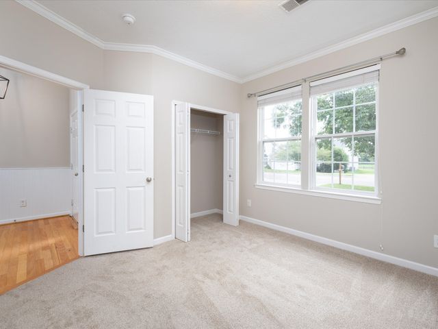 440 Creekside Ln, Spring Hill, TN 37174