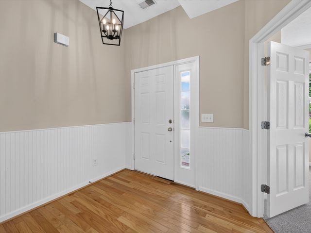440 Creekside Ln, Spring Hill, TN 37174