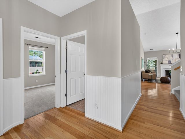 440 Creekside Ln, Spring Hill, TN 37174