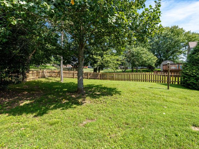 440 Creekside Ln, Spring Hill, TN 37174