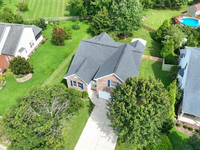 440 Creekside Ln, Spring Hill, TN 37174
