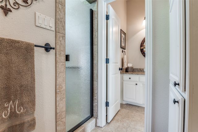4041 Blackchamp Road, Midlothian, TX 76065