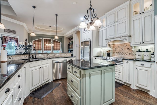 4041 Blackchamp Road, Midlothian, TX 76065