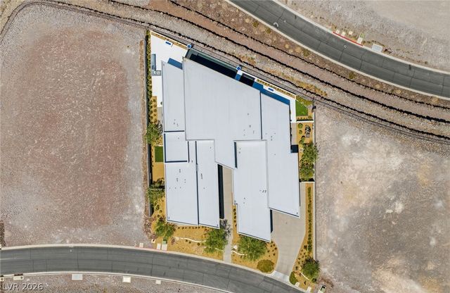 4 Chisel Crest Court, Henderson, NV 89012