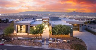 4 Chisel Crest Court, Henderson, NV 89012