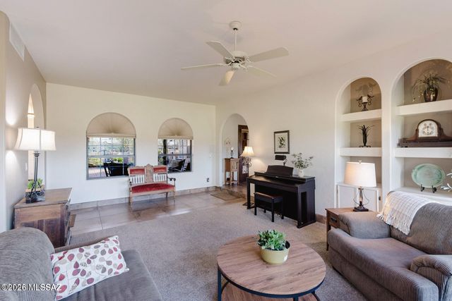 3955 W Coyote Ridge Trail, Tucson, AZ 85746