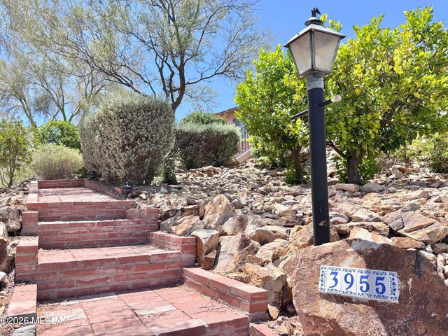3955 W Coyote Ridge Trail, Tucson, AZ 85746