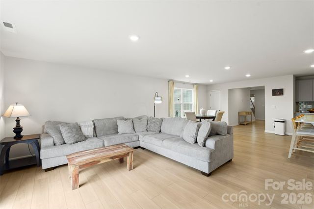 196 Brentwood Drive, Statesville, NC 28625