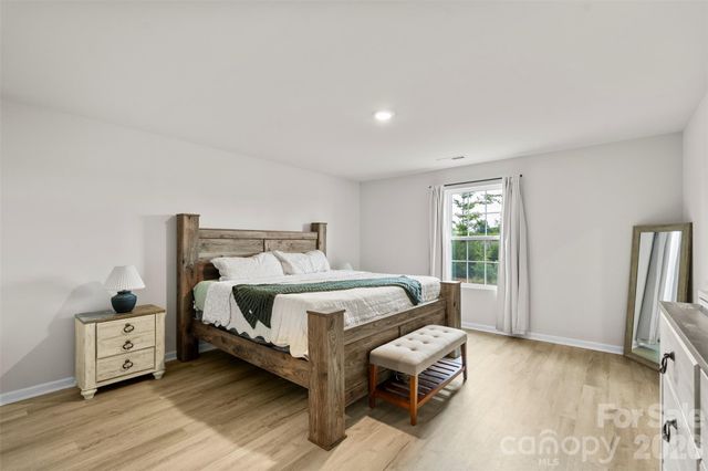196 Brentwood Drive, Statesville, NC 28625