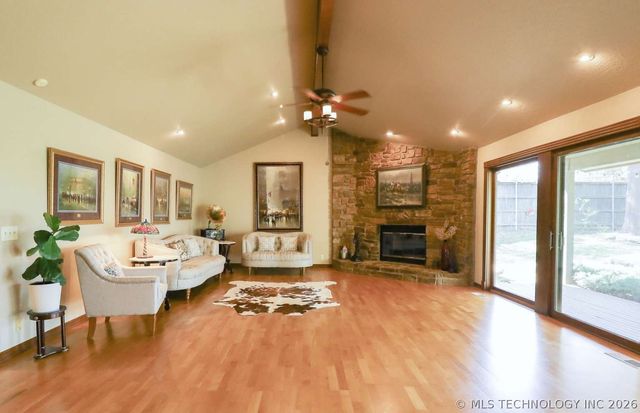 6124 S Louisville Avenue, Tulsa, OK 74136