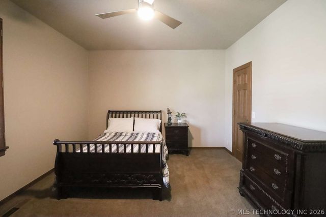 6124 S Louisville Avenue, Tulsa, OK 74136