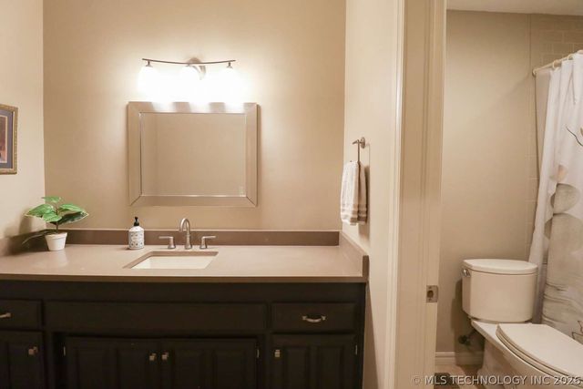 6124 S Louisville Avenue, Tulsa, OK 74136