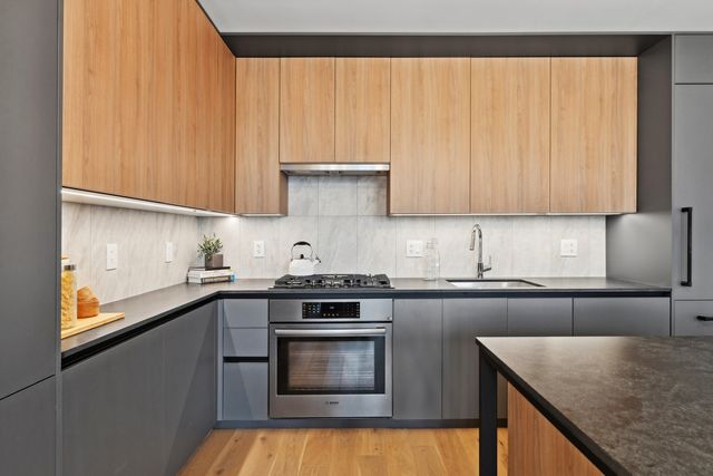 234 W Polk Street 3204, Chicago, IL 60607