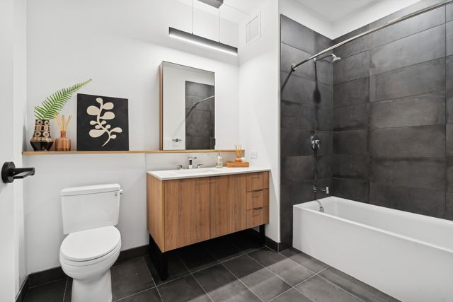 234 W Polk Street 3204, Chicago, IL 60607