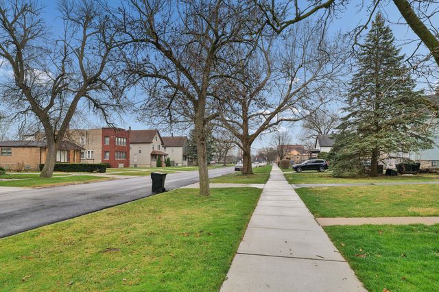 10226 S Charles Street 1, Chicago, IL 60643