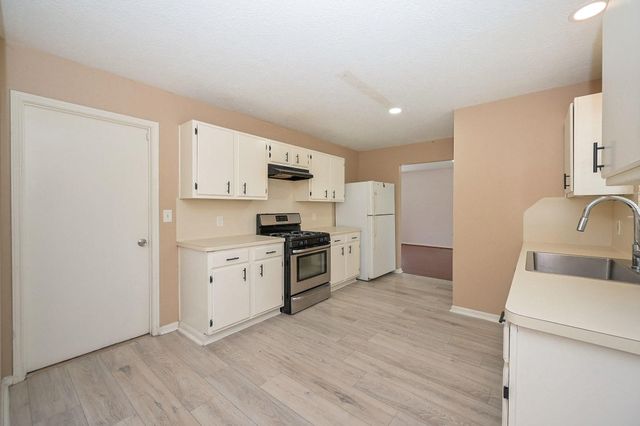 13723 Wood River Drive, Houston, TX 77085