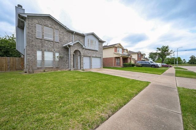 13723 Wood River Drive, Houston, TX 77085