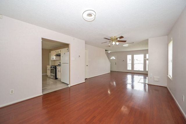 13723 Wood River Drive, Houston, TX 77085