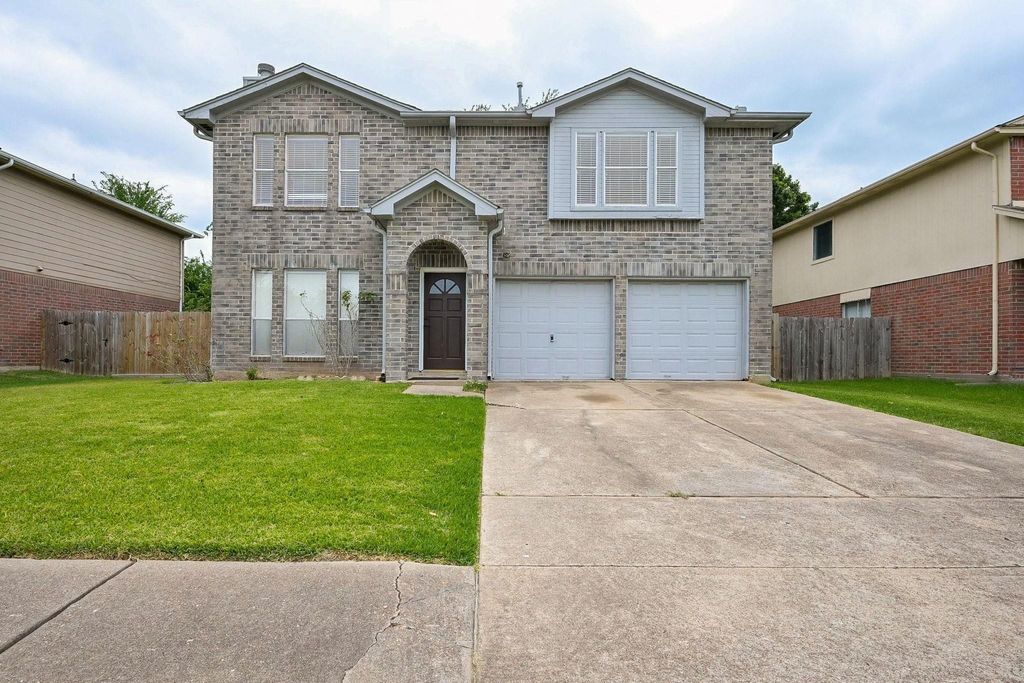 13723 Wood River Drive, Houston, TX 77085