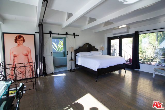 2144 Sunset Plaza Drive, Los Angeles, CA 90069