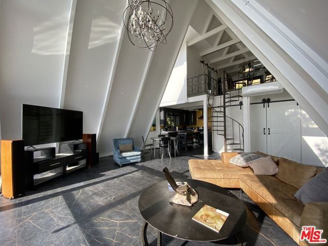 2144 Sunset Plaza Drive, Los Angeles, CA 90069