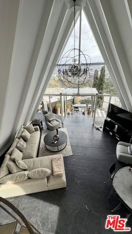 2144 Sunset Plaza Drive, Los Angeles, CA 90069