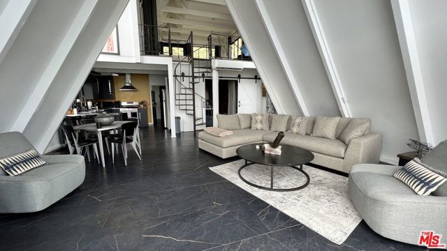 2144 Sunset Plaza Drive, Los Angeles, CA 90069