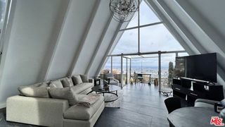 2144 Sunset Plaza Drive, Los Angeles, CA 90069