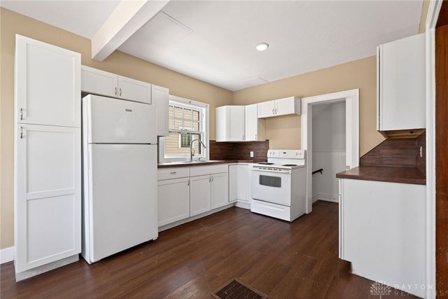 125 E Siebenthaler Avenue, Dayton, OH 45405