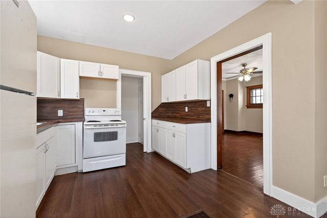 125 E Siebenthaler Avenue, Dayton, OH 45405