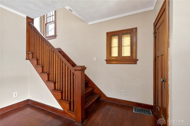 125 E Siebenthaler Avenue, Dayton, OH 45405