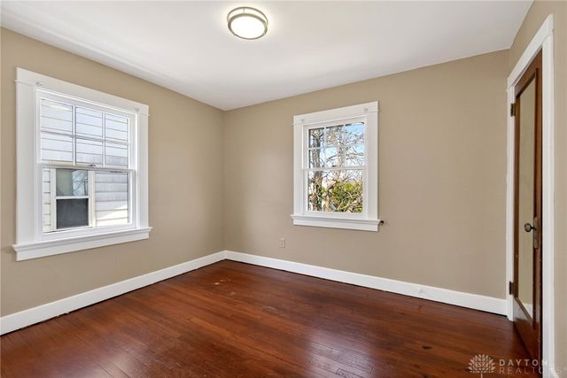 125 E Siebenthaler Avenue, Dayton, OH 45405