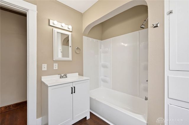 125 E Siebenthaler Avenue, Dayton, OH 45405