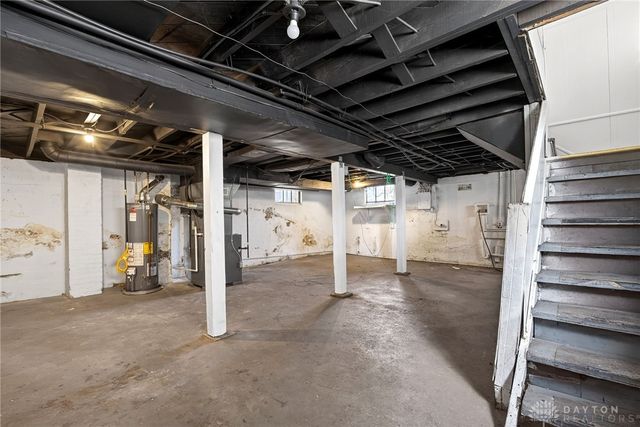 125 E Siebenthaler Avenue, Dayton, OH 45405