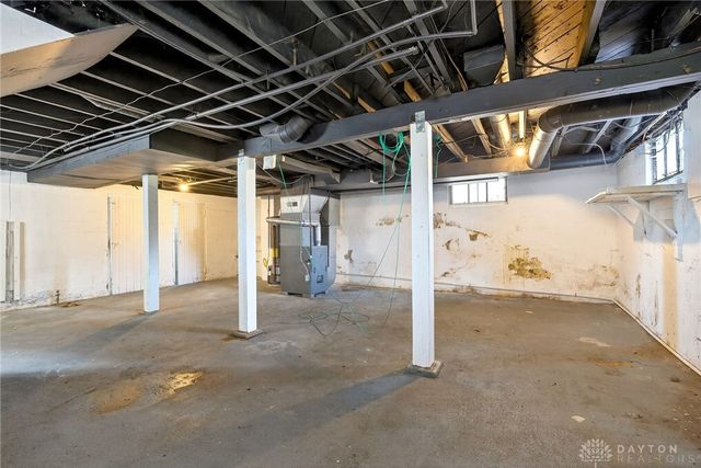 125 E Siebenthaler Avenue, Dayton, OH 45405