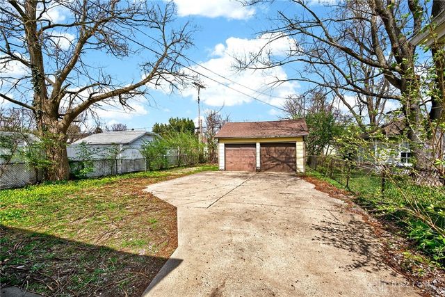 125 E Siebenthaler Avenue, Dayton, OH 45405