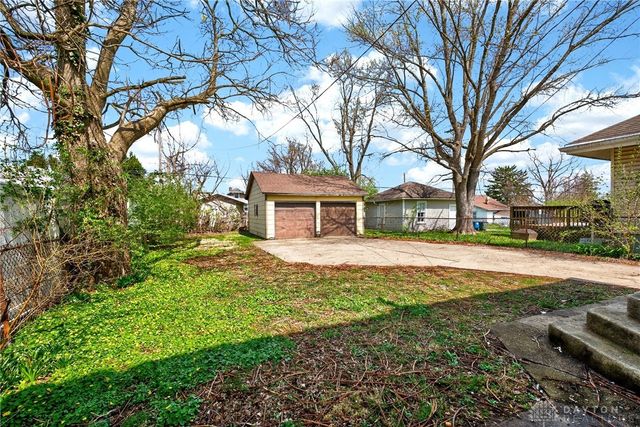 125 E Siebenthaler Avenue, Dayton, OH 45405