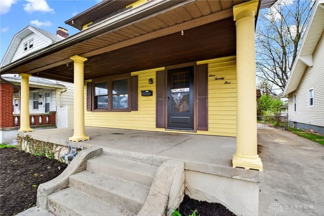 125 E Siebenthaler Avenue, Dayton, OH 45405