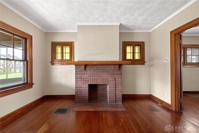 125 E Siebenthaler Avenue, Dayton, OH 45405