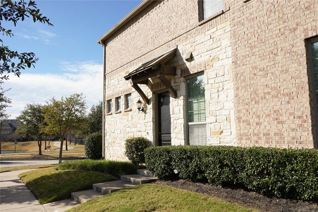 2401 Cort Drive E, Carrollton, TX 75010
