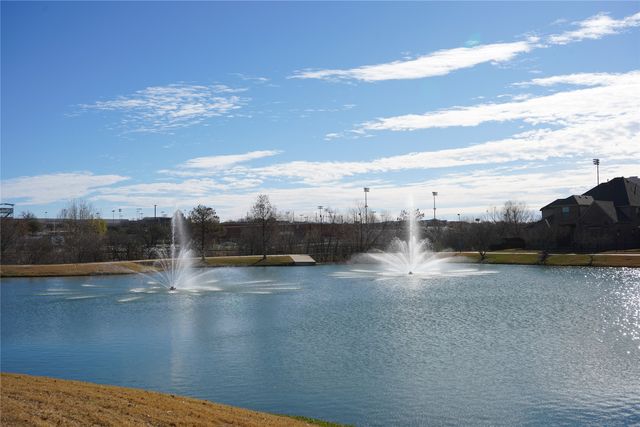 2401 Cort Drive E, Carrollton, TX 75010